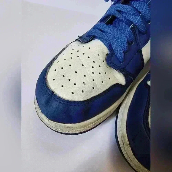 Nike Air Jordan 1 High Retro Gold Metallic Deep Royal Blue GS Sneaker, sz 6 - Picture 5 of 15